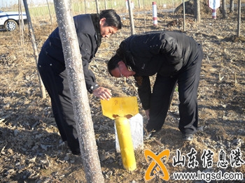 陵縣鄭寨所：細致檢查輸油管線 確保打孔漏油案件不發(fā)生 (2)[1]_副本.jpg